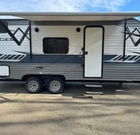 Great Bunk House Camper for NFL Draft & Making Summer Memories!