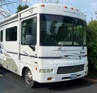 2005 Winnebago Sightseer 29R