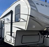 Spacious Keystone 5th Wheel