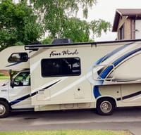 Mama D’s RVs (2)