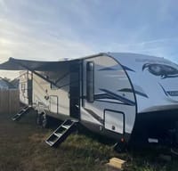 Forest River Cherokee Alpha Wolf 30RDB-L Travel Trailer