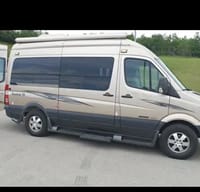 Chris Mercedes Roadtrek SS Ideal Class B