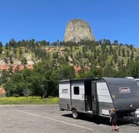 Family- friendly 2023 Coleman Lantern 17B Travel Trailer