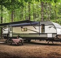 Fantastic Floorplan with 2 Bathrooms!