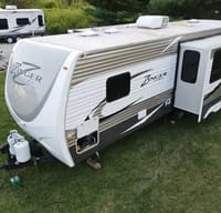 Brownie Newly Renovated 2 Queen Memory Foam Beds Sleeps 6 Ultra Comfort!