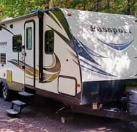 29' Ultra Lite Family Bunkhouse