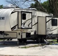 Stephie's Starcraft 289rks Fifth Wheel