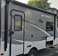 Fully loaded 18 feet Rv trailer comes with lot's of extras