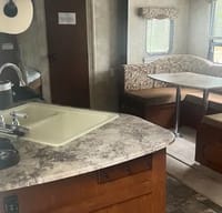 Venice’s Cozy Travel Trailer