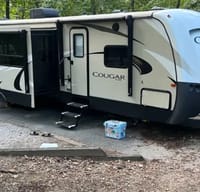 Tony's Keystone Couger 34tsb Travel Trailer