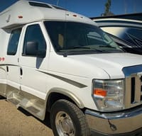 2009 Pleasure Way - 20 ft tiny home on wheel - with solar