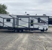 Robert's Heartland Gateway 3800RLB 5th Wheel