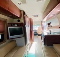 New Listing! Pleasure Way Plateau Class B