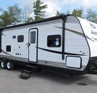 Jayco 294QBS Family Trailer - Ready for Fun!