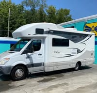 Winnebago View 24A Class C