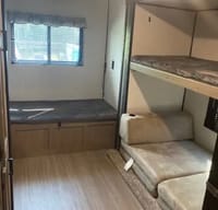 Amazing Keystone Hideout Travel Trailer