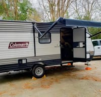 Joe's Dutchman Coleman Lantern 17B Travel Trailer