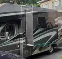 Dustin's Thor Motor Coach Jayco Melbourne 24M Class B