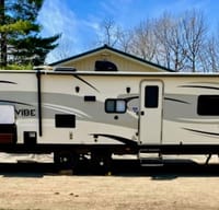 2015 Forest River RV Vibe Extreme Lite 272BHS