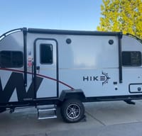Winnebago Hike 171DB - Rugged Adventure