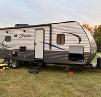 2017 Crossroads Zinger Z-1 Travel Trailer