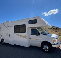 2019 Thor Motor Coach 28A Majestic