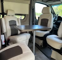 Raven-Lux “In My Touring Era” RV Seats 7 Sleeps 2