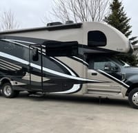 2020 Thor Motor Coach Magnitude BB35