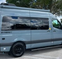 Blue VanLife Adventure 2, Synergy 19P