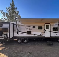 Goin’ Big Triple Slide Bunk House