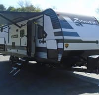 FAMILY TRADITIONS Zippy Zinger