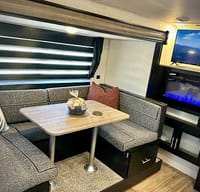 GLAMPING ALERT! Beautiful 2023 Forest River RV