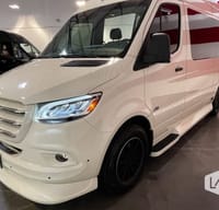 NEW! 2024 Mercedes Benz Luxe Cruiser w/ Bathroom!