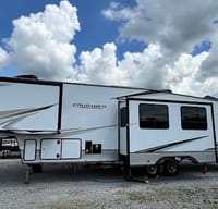 2 Bedroom and 1.5 Bath New 5th Wheel