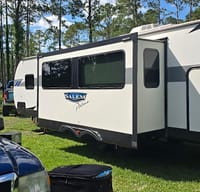 Camper days, sunny FL rays!
