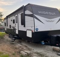 2020 Keystone Hideout 290LHS Sleeps 9