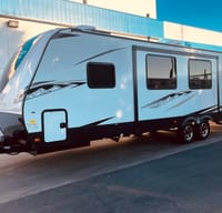 Immaculate RV Rentals