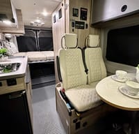 Winnebago Solis 59PX