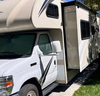 2018 Thor Freedom Elite Bunkhouse 30FE