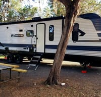 Pride of Texas Family Friendly Zinger RV
