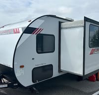 *JOEY** 2021 Forest River RV Wildwood FSX 178BHSKX