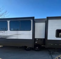 2021 Keystone Hideout 318BR **DELIVERY AVAILABLE**