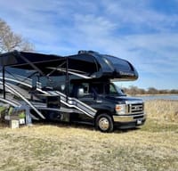 2023 Quantum LF31 Bunkhouse, Dual AC's+Solar (AZ)