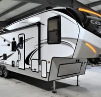 2020 Keystone RV Cougar Half-Ton 32BHS