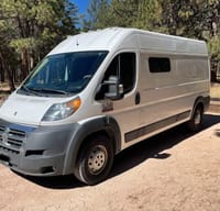Self Sufficient 4 Person - Jenny in Forest Van