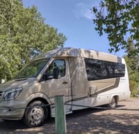 2016 Leisure Travel Serenity 24CB w/ Flex Miles
