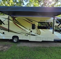 2019 Thor Four Winds - Bunks Beds, Dry Camp Ready