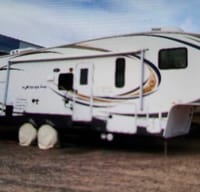 Wild Cat Bunk house with out door kitchen