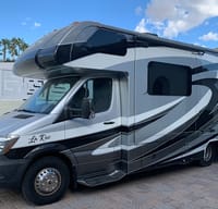 Smooth Sailing on 2015 Forest River Sunseeker MBS