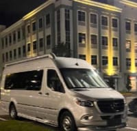 Tommy -2023 Mercedes-Benz airstream